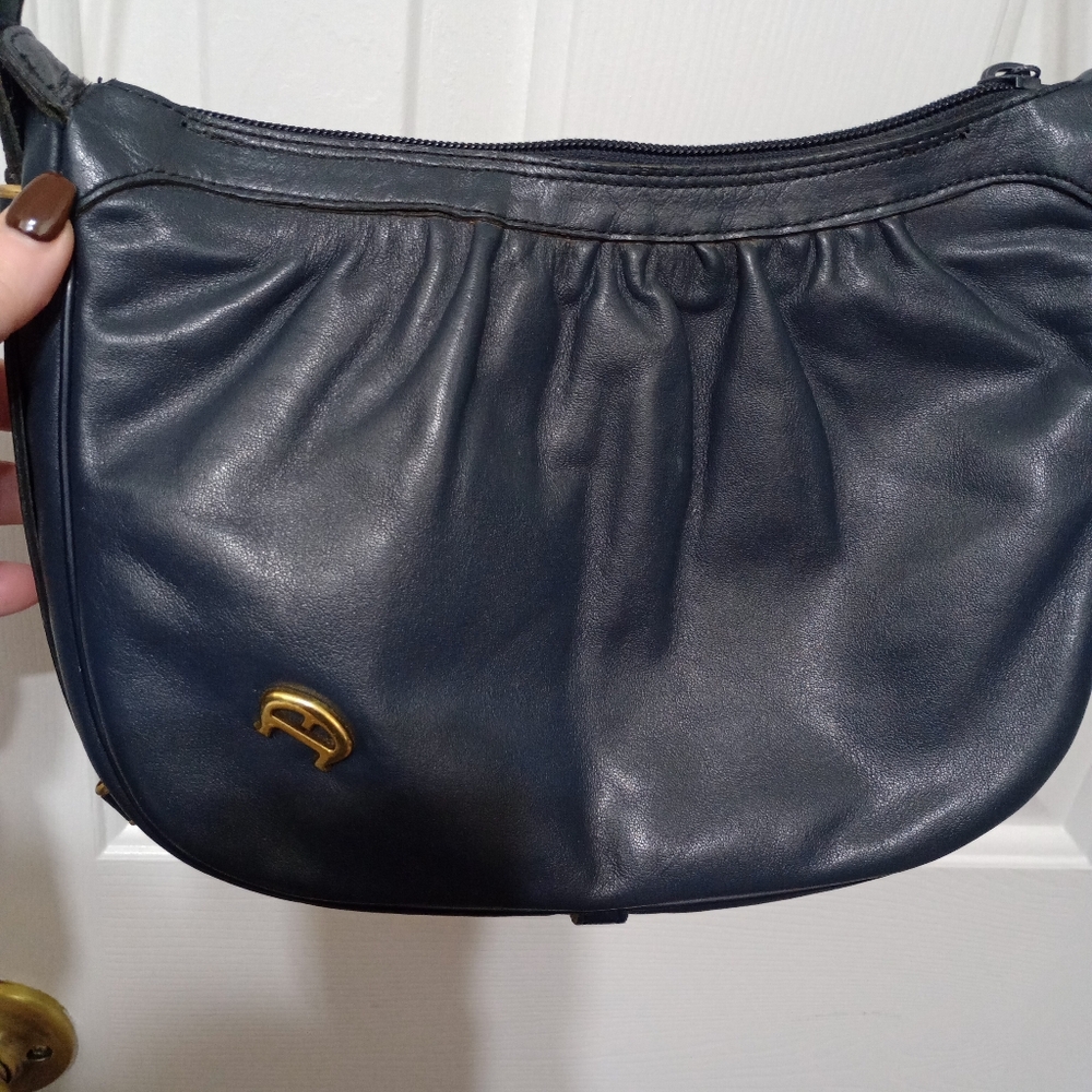 Vintage Navy Etienne Aigner Leather Shoulder Bag Purse Handbag crossbody